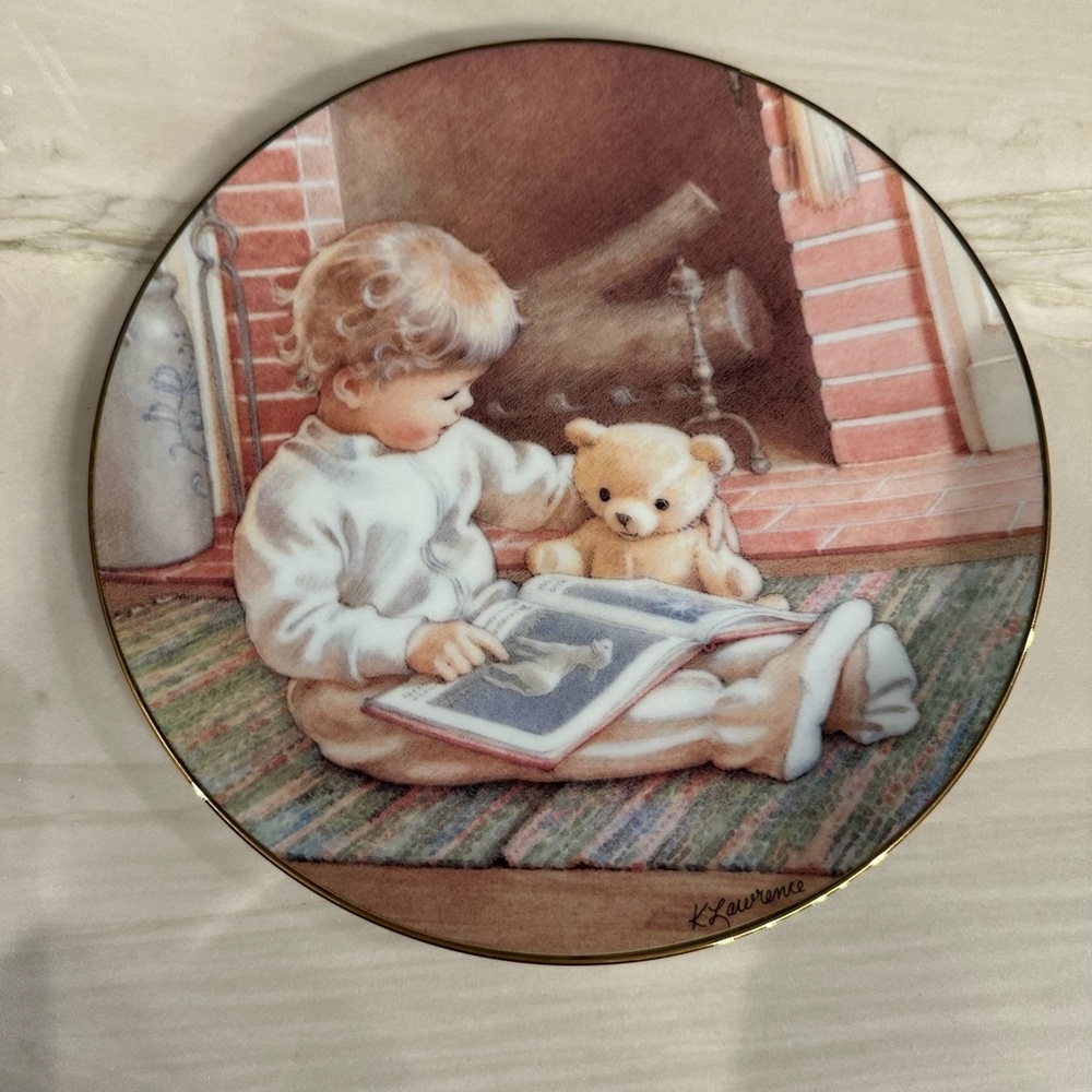 Kathy Lawrence Read Me a Story Decorative Plate with Child and Teddy Bear 678